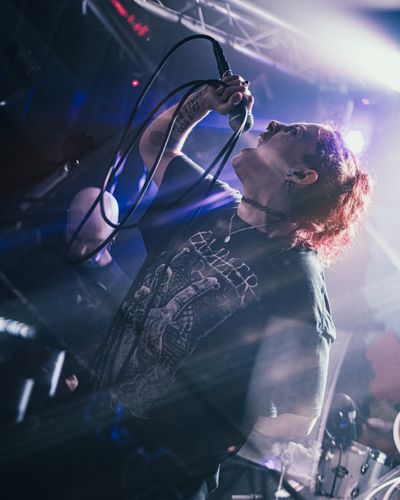 Live performance - Lara