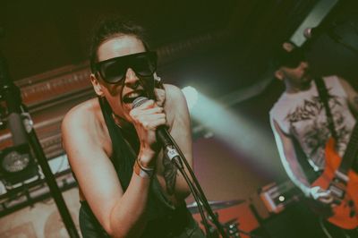 Live Performance - Lara